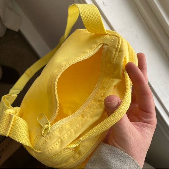 Fjallraven Hip Bag, Sunshine Yellow. - Picture 7 of 8